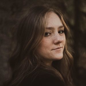 Meet your Posher, Mercedes